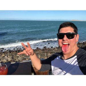 Meet your Posher, Adrian